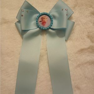 Taylor Swift Hair Bow